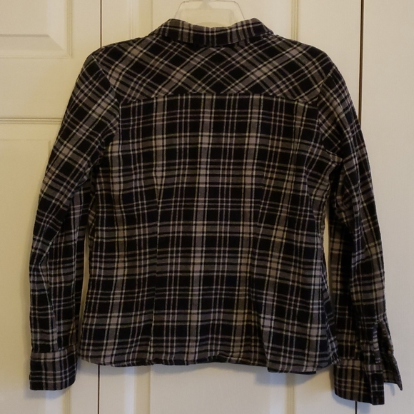 Vintage Style Flannel w/Adjustable Sleeve - Picture 4 of 8